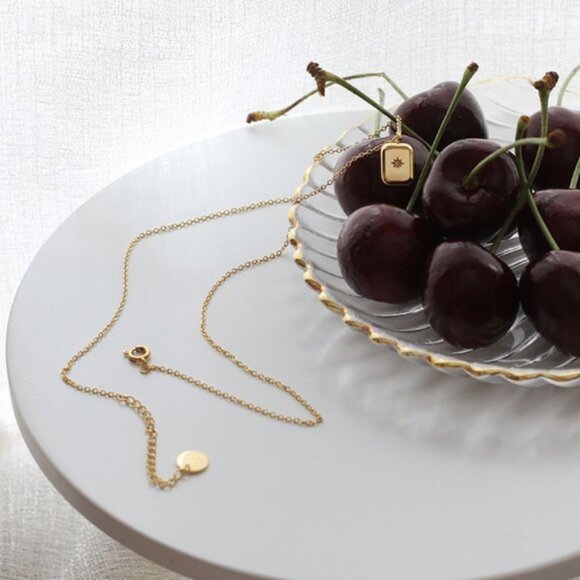 NEW 18K Gold Plated Square Diamond Star Necklace - Picture 3 of 4